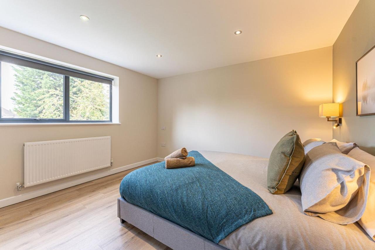 דרבי Stylish 1 Bedroom Apartments Free Parking Good Location מראה חיצוני תמונה